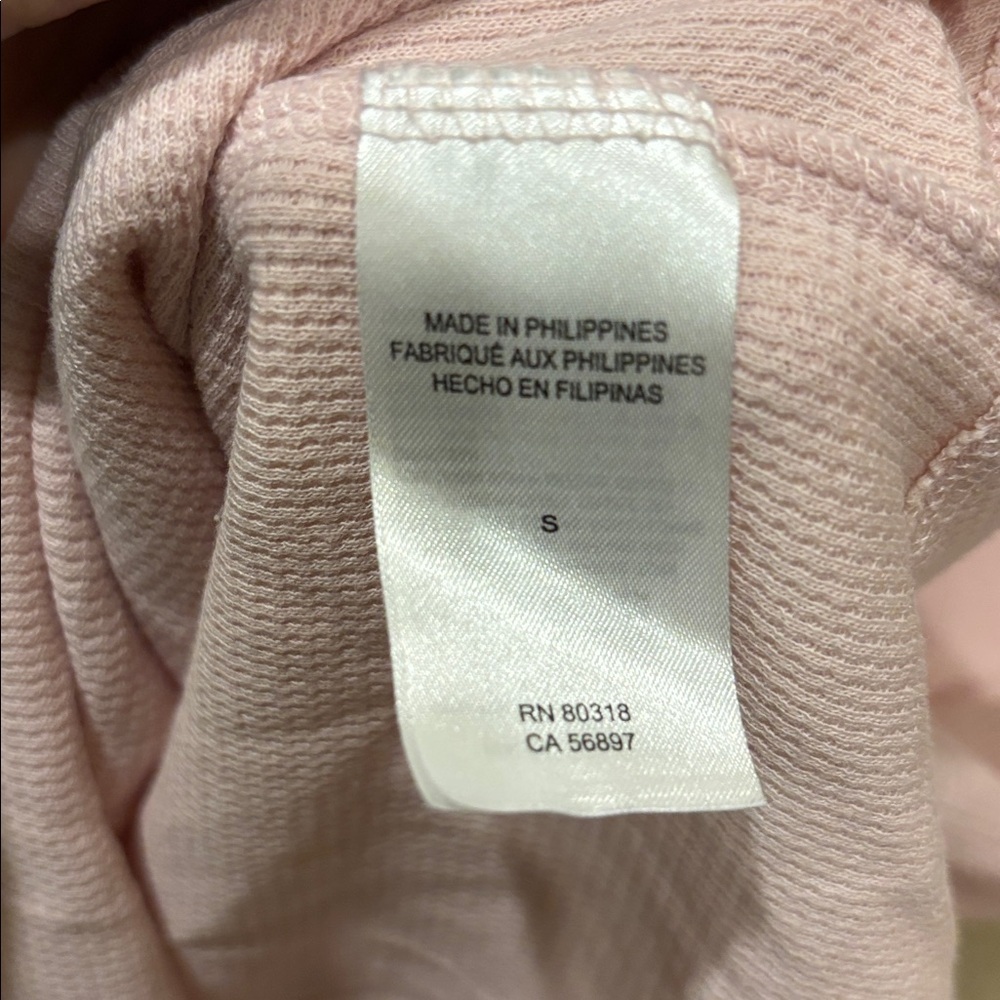 Lucky Brand Light Pink Long Sleeve Tee Shirt white hearts all over it - Picture 10 of 11